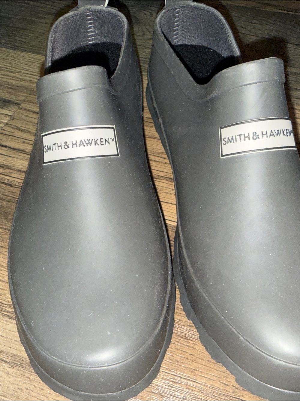 Smith & Hawken charcoal gray cushioned gardening and rain clogs/boots US7